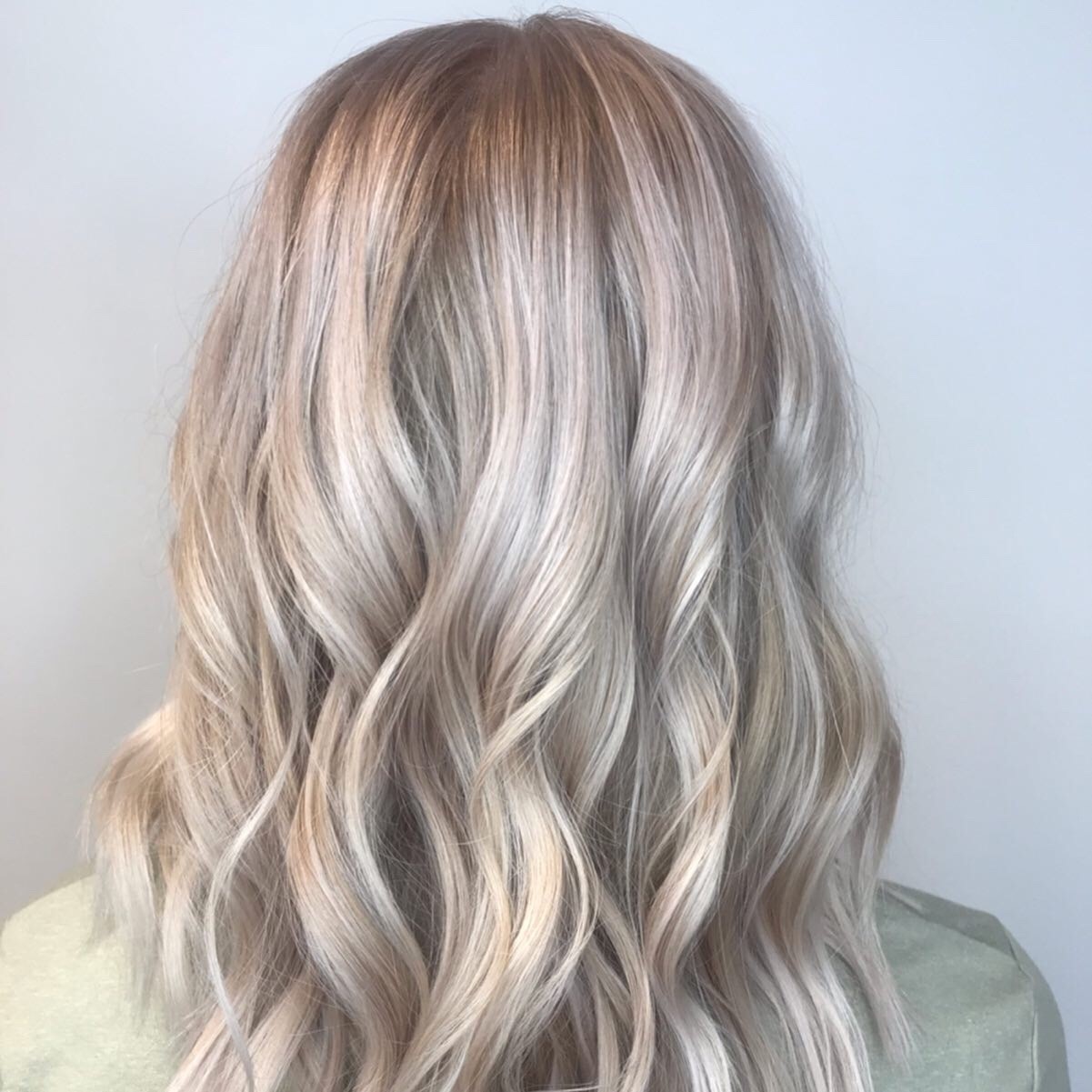 Blondthår krøller joico